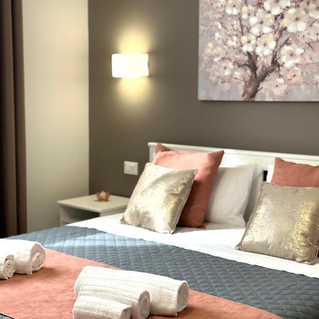 Piante Del Principe Apartment คารินิ ภายนอก รูปภาพ